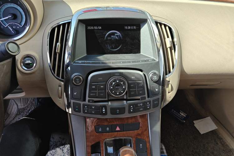 Used Buick LaCrosse 2011 2.4L SIDI Haoya Edition Audio And AC Panel