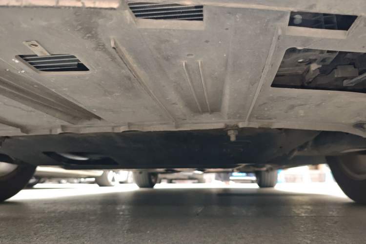 Used Buick LaCrosse 2011 2.4L SIDI Haoya Edition Chassis Front