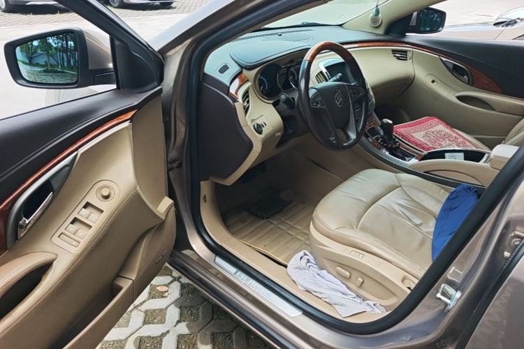 Used Buick LaCrosse 2011 2.4L SIDI Luxury Edition Driver Seat