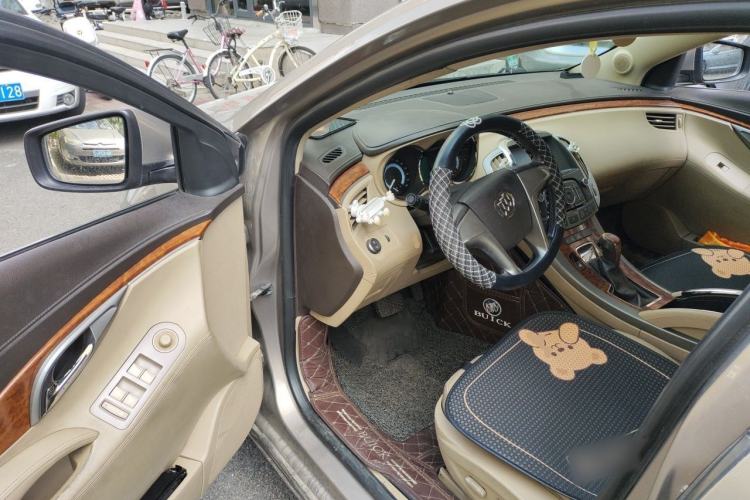 Used Buick LaCrosse 2011 2.4L SIDI Elegant Edition Driver Seat