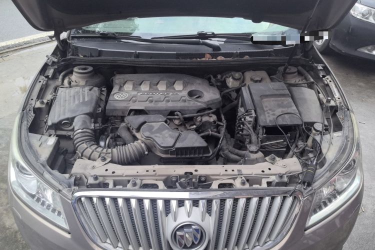 Used Buick LaCrosse 2011 2.4L SIDI Haoya Edition Engine Bay