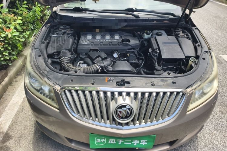 Used Buick LaCrosse 2011 2.4L SIDI Luxury Edition Engine Bay