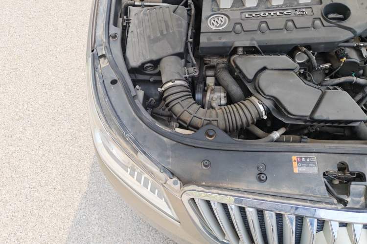 Used Buick LaCrosse 2011 2.4L SIDI Haoya Edition Engine Bay Right