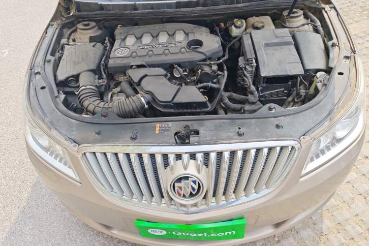 Used Buick LaCrosse 2011 2.4L SIDI Haoya Edition Engine Bay