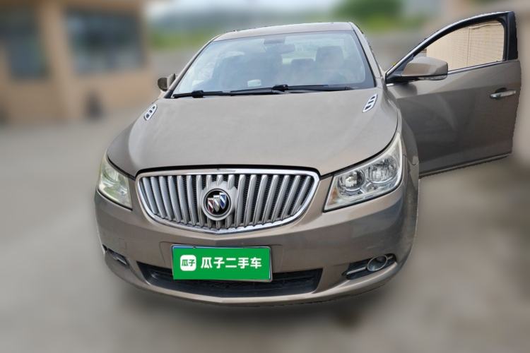 Used Buick LaCrosse 2011 eAssist 2.4L Elegance Edition Front