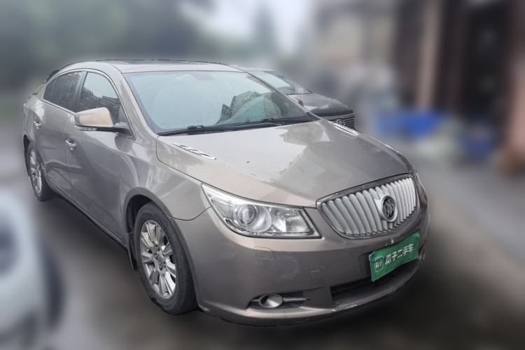 Used Buick LaCrosse 2011 2.4L SIDI Haoya Edition Front Right 45 Deg