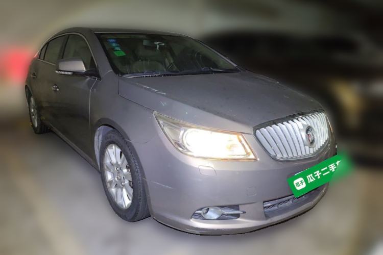Used Buick LaCrosse 2011 2.4L SIDI Haoya Edition Front Right 45 Deg