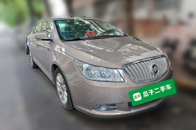 Used Buick LaCrosse 2011 2.4L SIDI Elegant Edition Front Right 45 Deg