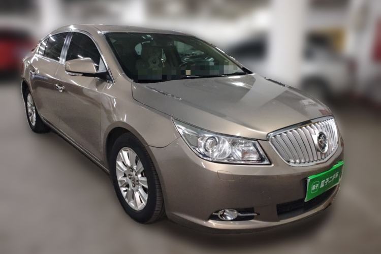 Used Buick LaCrosse 2011 2.4L SIDI Haoya Edition Front Right 45 Deg