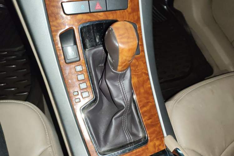 Used Buick LaCrosse 2011 2.4L SIDI Haoya Edition Gear Lever