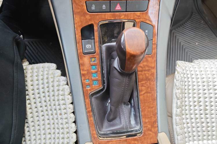 Used Buick LaCrosse 2011 2.4L SIDI Haoya Edition Gear Lever