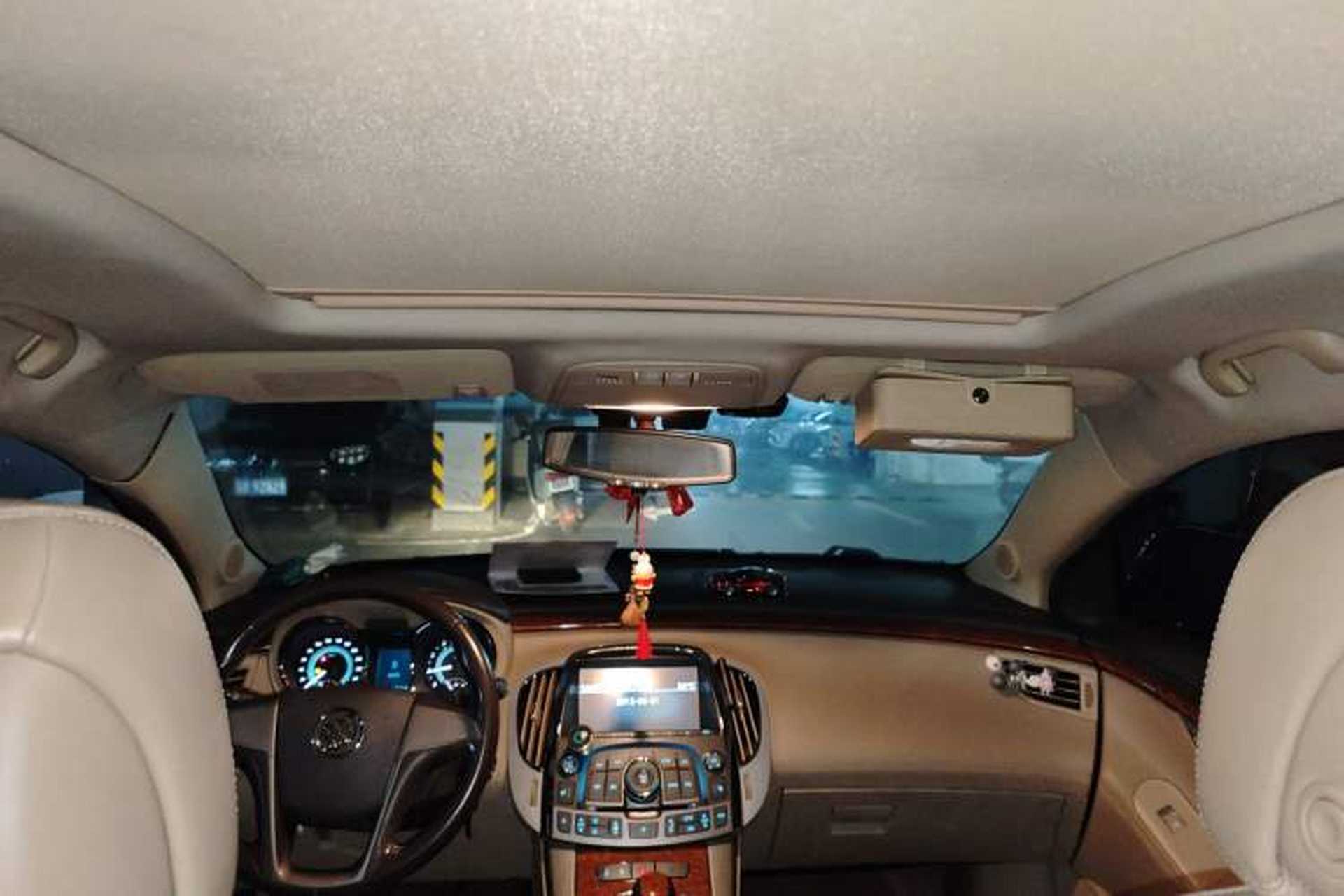 Used Buick LaCrosse 2011 2.4L SIDI Elegant Edition Headliner