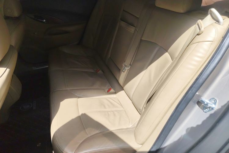 Used Buick LaCrosse 2011 2.4L SIDI Elegant Edition Left Rear Seat