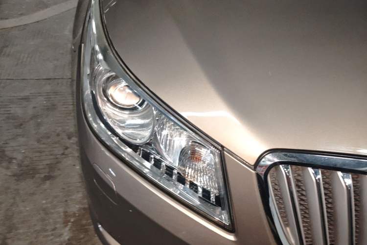 Used Buick LaCrosse 2011 2.4L SIDI Haoya Edition Right Front Headlight