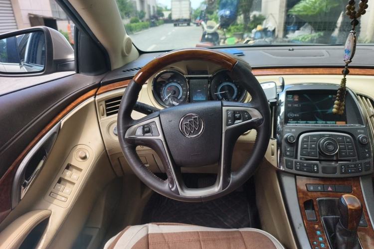 Used Buick LaCrosse 2011 2.4L SIDI Luxury Edition Steering Wheel