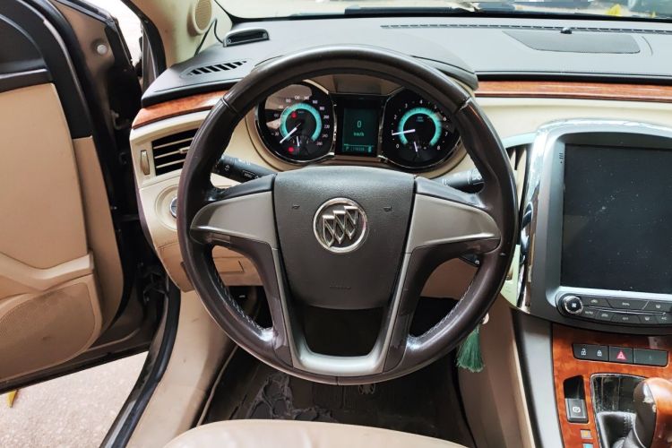 Used Buick LaCrosse 2011 2.4L SIDI Elegant Edition Steering Wheel
