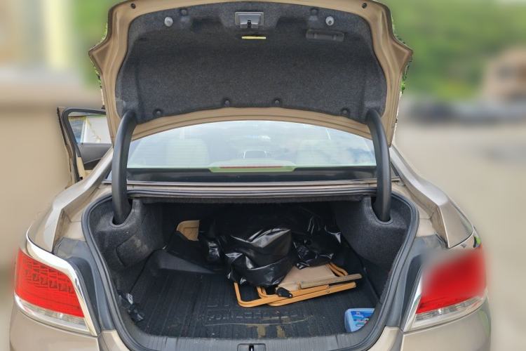 Used Buick LaCrosse 2011 eAssist 2.4L Elegance Edition Trunk