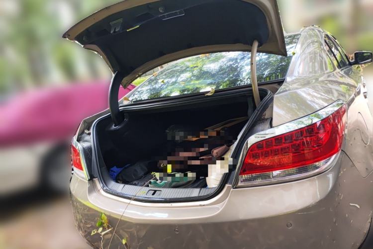 Used Buick LaCrosse 2011 2.4L SIDI Elegant Edition Trunk