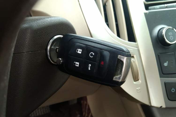 Used Buick LaCrosse 2011 2.4L SIDI Elegant Edition Vehicle Key