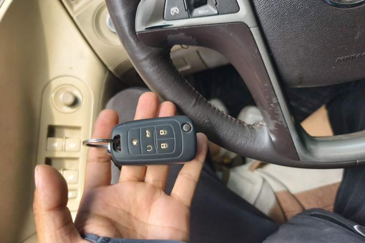 Used Buick LaCrosse 2011 2.4L SIDI Luxury Edition Vehicle Key