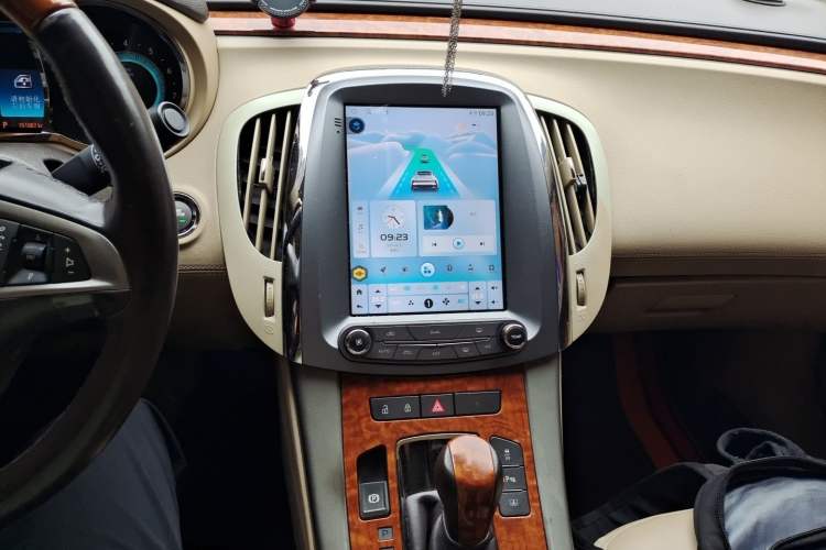 Used Buick LaCrosse 2012 2.4L SIDI Luxury Edition Audio And AC Panel