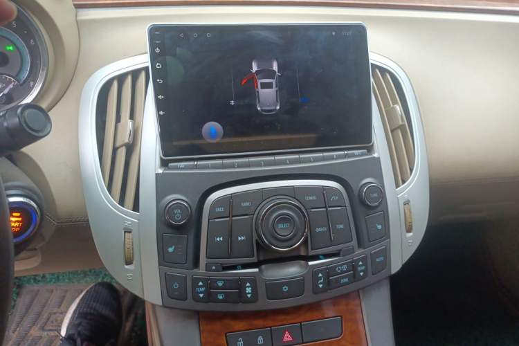 Used Buick LaCrosse 2012 eAssist 2.4L Elegance Edition Audio And AC Panel
