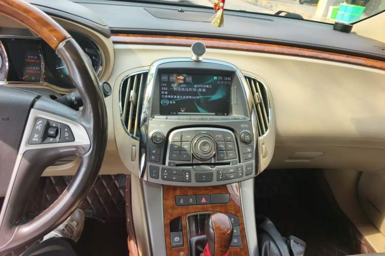 Used Buick LaCrosse 2012 2.4L SIDI Luxury Edition Audio And AC Panel