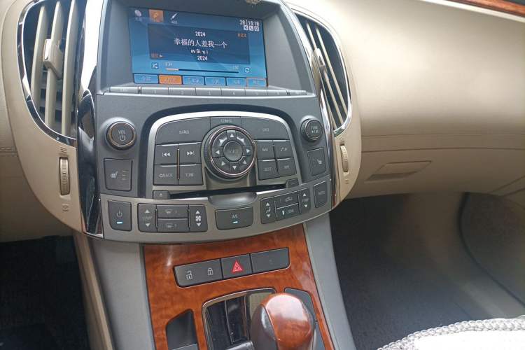 Used Buick LaCrosse 2012 2.4L SIDI Haoya Edition Audio And AC Panel