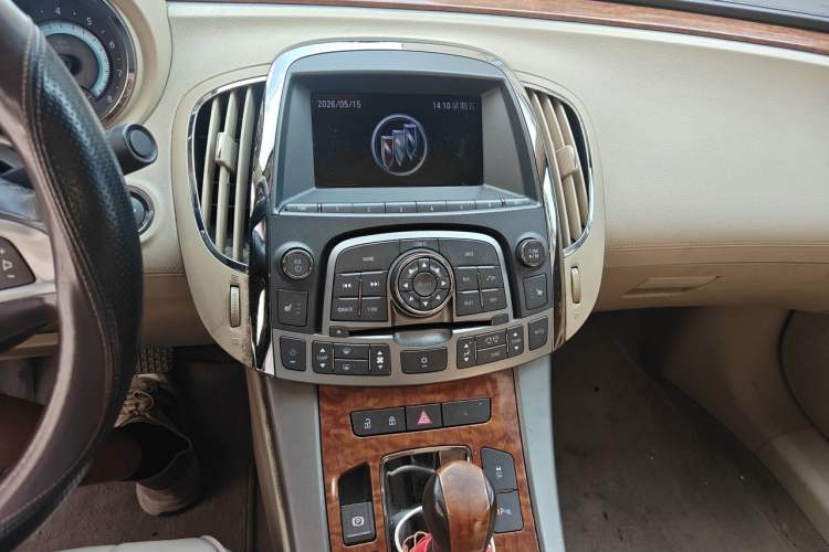 Used Buick LaCrosse 2012 2.4L SIDI Haoya Edition Audio And AC Panel