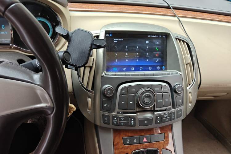 Used Buick LaCrosse 2012 2.4L SIDI Comfort Edition Audio And AC Panel