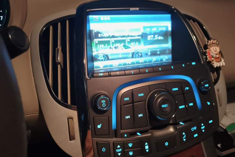 Used Buick LaCrosse 2012 2.4L SIDI Elegant Edition Audio And AC Panel