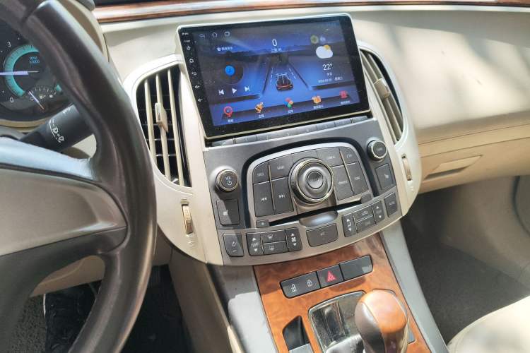 Used Buick LaCrosse 2012 2.4L SIDI Elegant Edition Audio And AC Panel