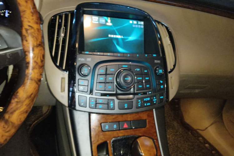 Used Buick LaCrosse 2012 2.4L SIDI Luxury Edition Audio And AC Panel