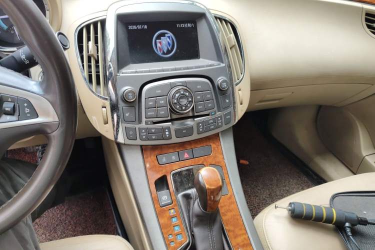 Used Buick LaCrosse 2012 2.4L SIDI Haoya Edition Audio And AC Panel
