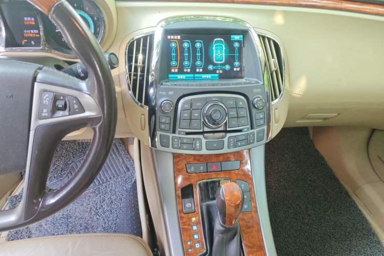 Used Buick LaCrosse 2012 2.4L SIDI Luxury Edition Audio And AC Panel