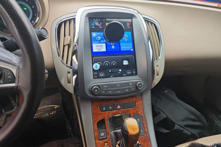 Used Buick LaCrosse 2012 2.4L SIDI Luxury Edition Audio And AC Panel