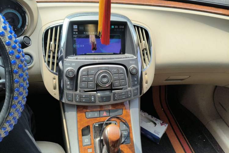Used Buick LaCrosse 2012 2.4L SIDI Luxury Edition Audio And AC Panel