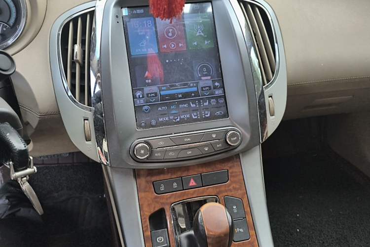 Used Buick LaCrosse 2012 2.4L SIDI Comfort Edition Audio And AC Panel