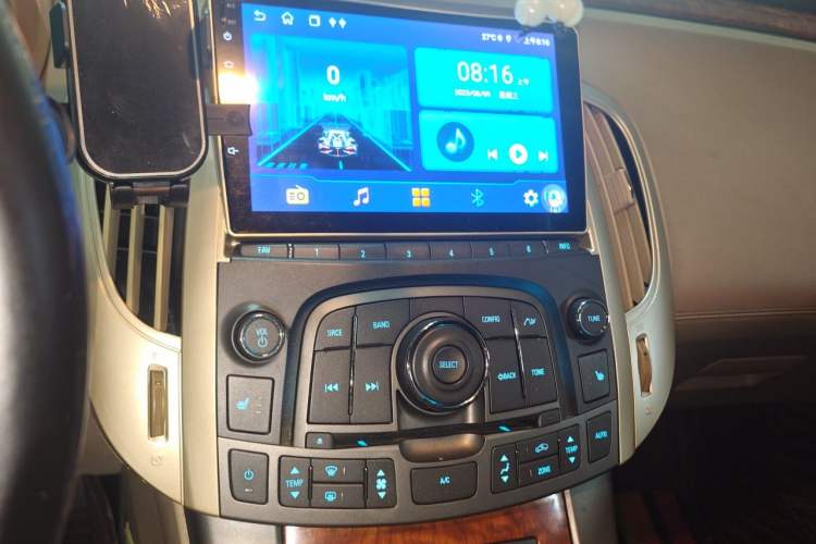 Used Buick LaCrosse 2012 2.4L SIDI Elegant Edition Audio And AC Panel