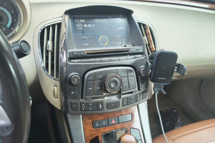 Used Buick LaCrosse 2012 2.4L SIDI Elegant Edition Audio And AC Panel