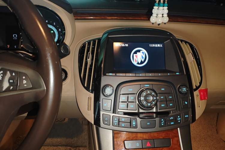 Used Buick LaCrosse 2012 2.4L SIDI Haoya Edition Audio And AC Panel