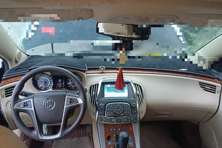 Used Buick LaCrosse 2012 2.4L SIDI Haoya Edition Center Console