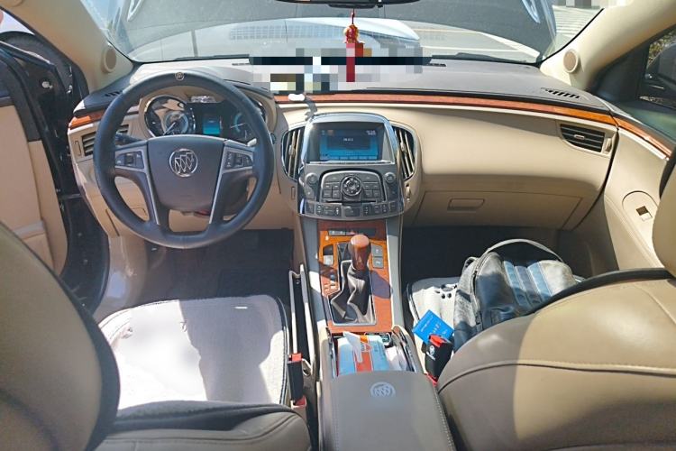 Used Buick LaCrosse 2012 2.4L SIDI Haoya Edition Center Console