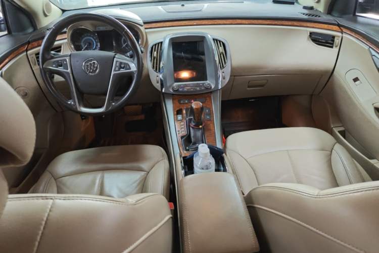 Used Buick LaCrosse 2012 2.4L SIDI Haoya Edition Center Console