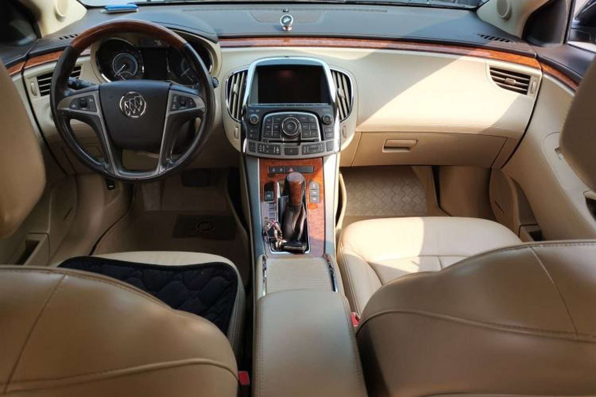 Used Buick LaCrosse 2012 2.4L SIDI Luxury Edition Center Console