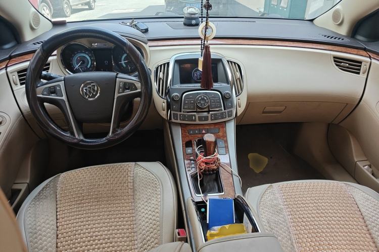 Used Buick LaCrosse 2012 2.4L SIDI Haoya Edition Center Console