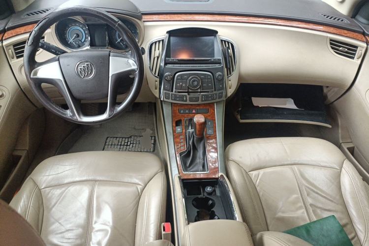 Used Buick LaCrosse 2012 2.4L SIDI Haoya Edition Center Console