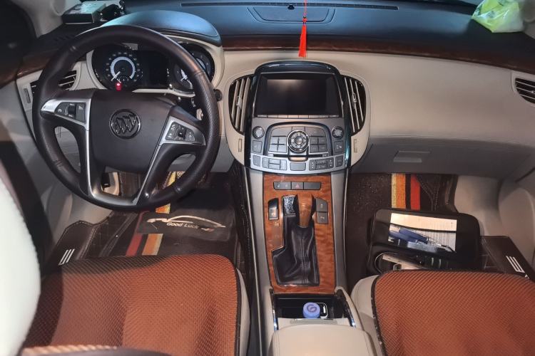 Used Buick LaCrosse 2012 2.4L SIDI Haoya Edition Center Console