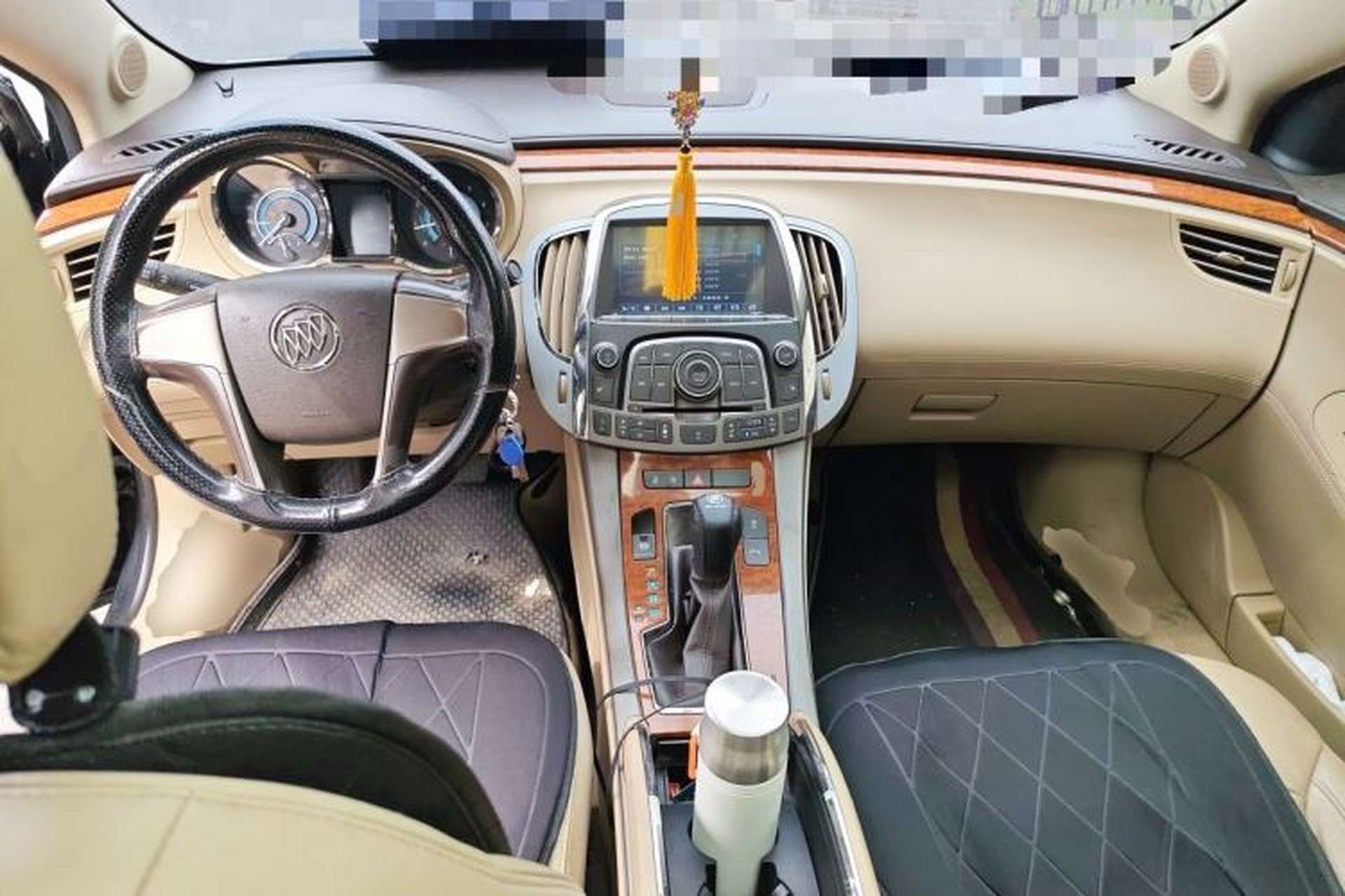 Used Buick LaCrosse 2012 2.4L SIDI Elegant Edition Center Console
