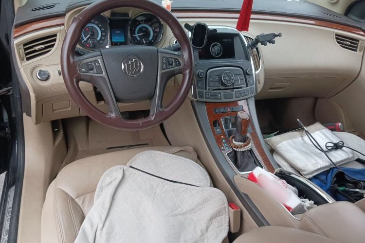Used Buick LaCrosse 2012 2.4L SIDI Haoya Edition Center Console